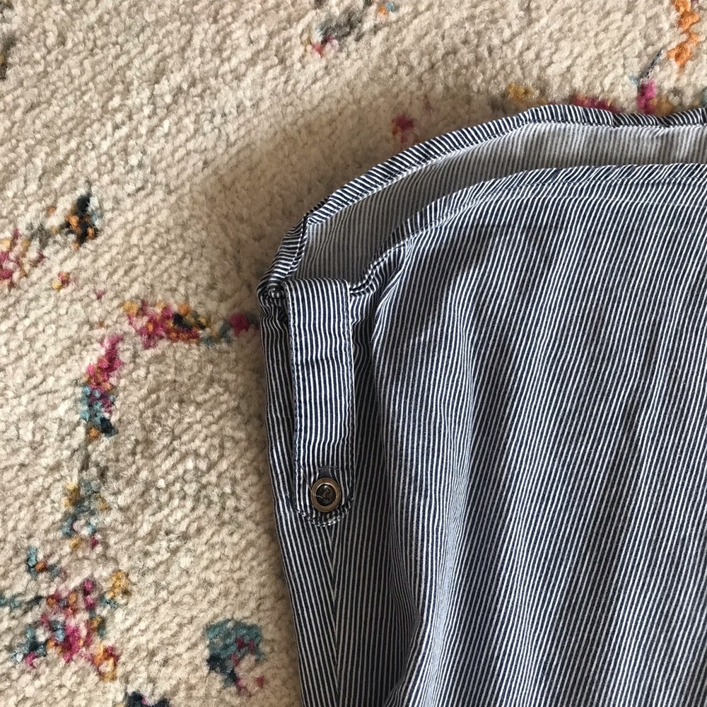 🥳 2 for $6 🥳 Kismet shirt XS (S) cotton blue stripes 3/4 sleeves w roll tab - Picture 6 of 12